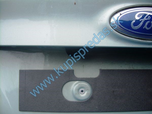 Kufrové dvere s kamerou FORD FOCUS Mk3 ELECTRIC